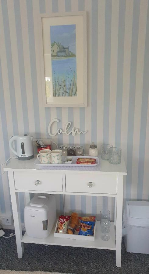 Home From Home Guest House Rochford Esterno foto