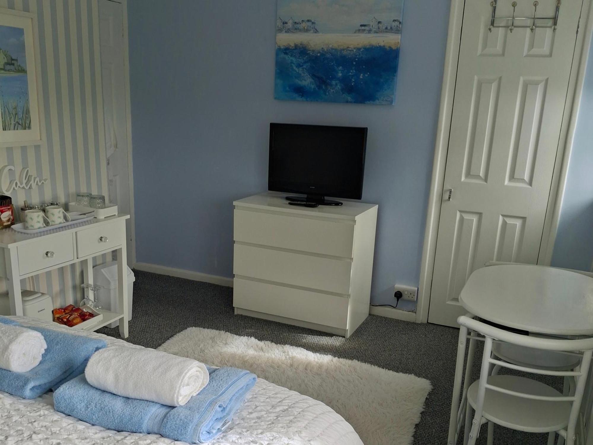 Home From Home Guest House Rochford Esterno foto